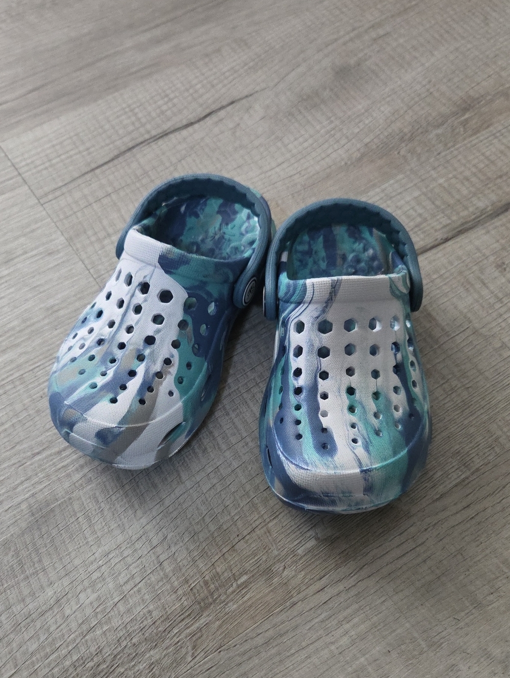 Joybees Kids Blue & Teal Water-Pattern Clog Sandals Size 8/9